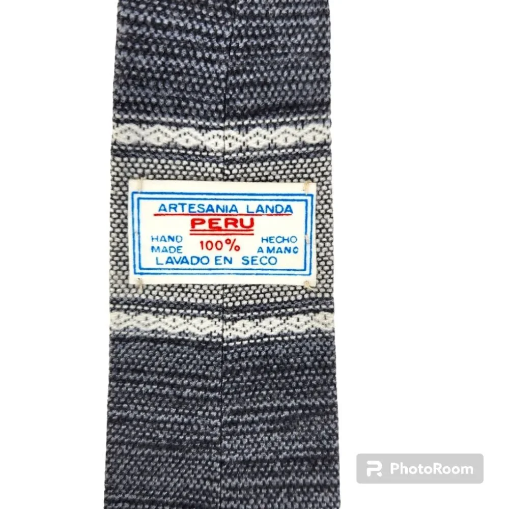 Artesania Landa Handmade Peruvian Wool Duck Wing Aviation Tie - Picture 4 of 4